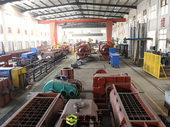 Machine entièrement automatisée pour la fabrication de briques d'argile